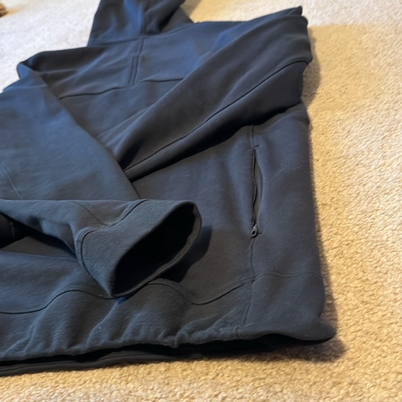 Like new Lululemon French terry hoodie L - Picture 5 of 6